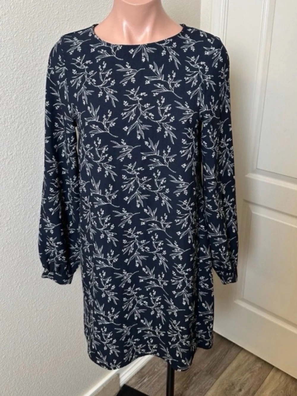 H&M navy blue floral dress